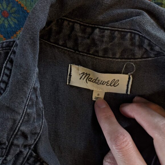 Madewell boxy short sleeve button down in faded black Sz S - Picture 3 of 8